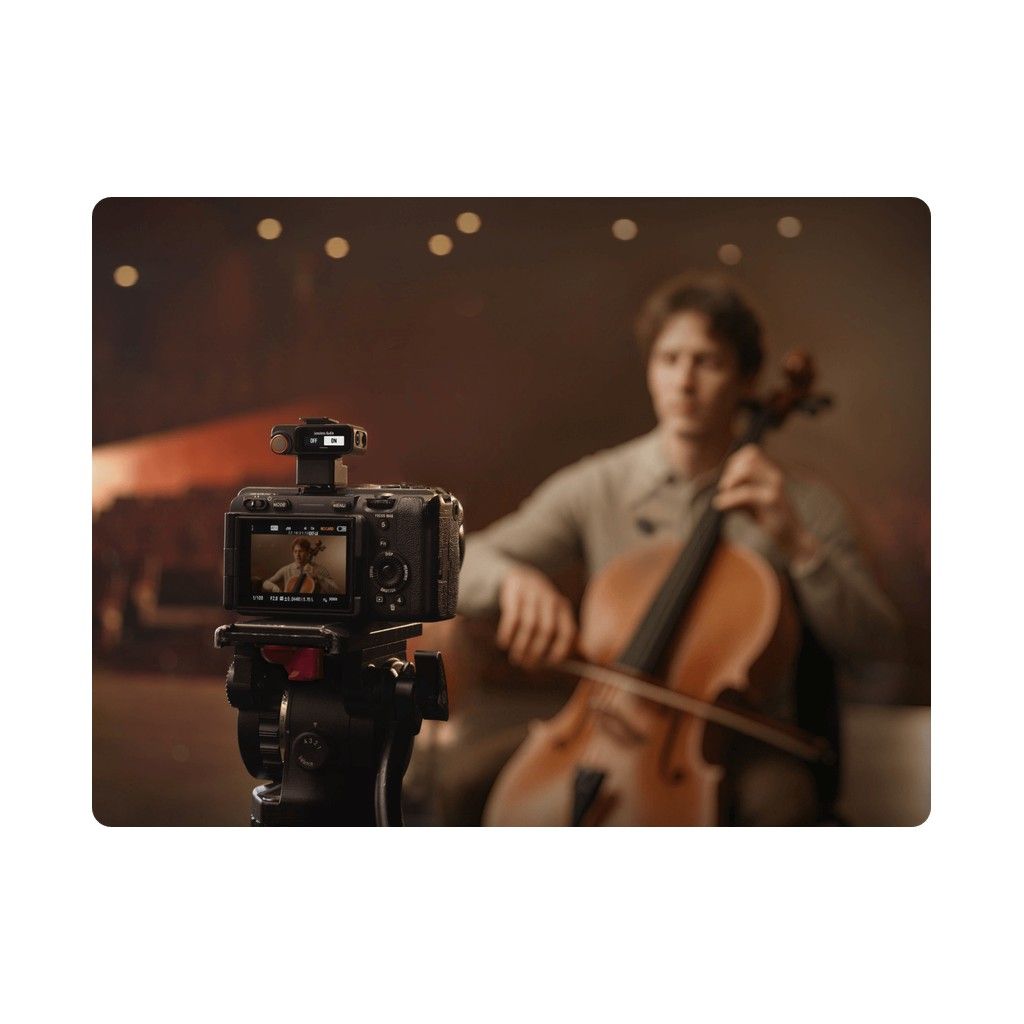 DJI Mic 3 Funkmikrofon-Set – Kompaktes Funkmikrofon-Set mit 2 Sendern, Empfänger und Ladeschale - für Reden, Interviews, Moderation, Kamera, Handy und Livestreams mieten – Bild 6