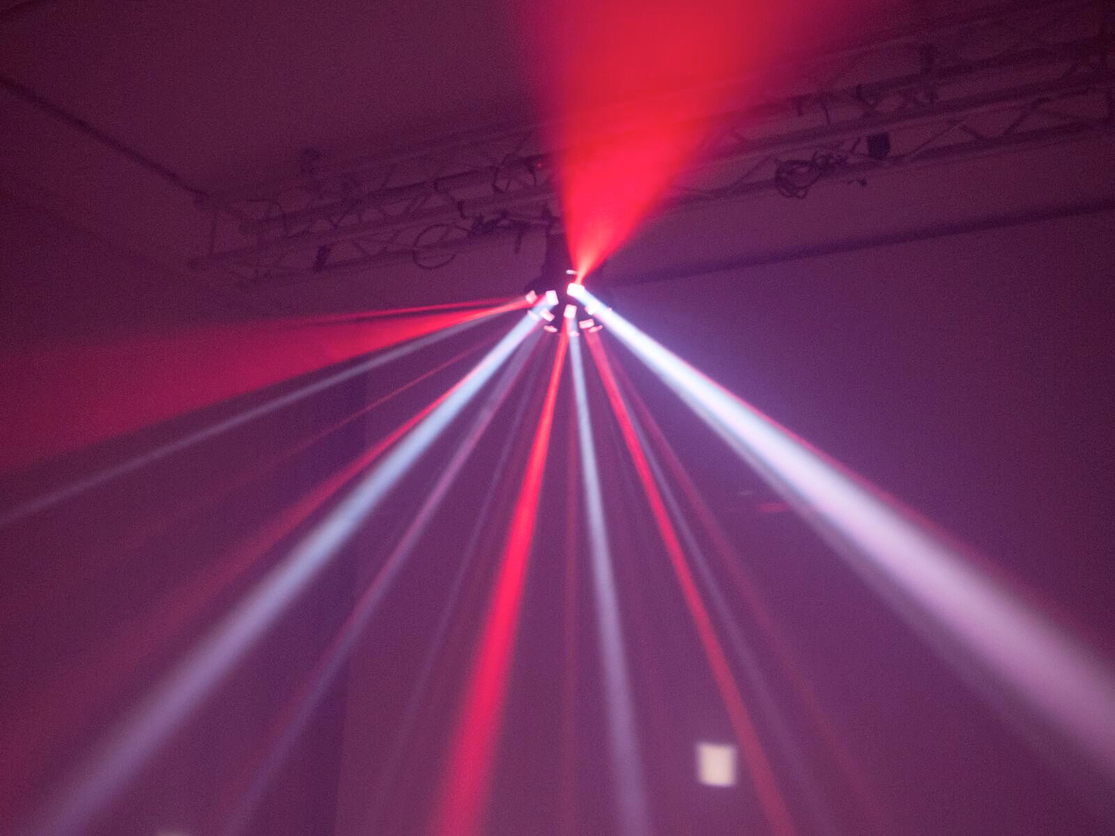 Eurolite LED Z-20 Strahleneffekt – Klassischer Mushroom-Strahleneffekt mit 6 Farben (RGBWA+UV) und Musiksteuerung – ideal für Partys, Bars und mobile DJs mieten – Bild 3